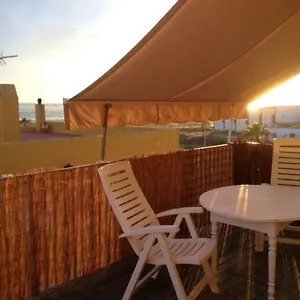 With Ocean Views And Pool Сasa de vacaciones Tarifa